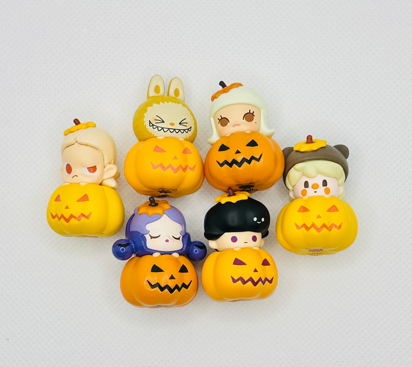 Popmart Halloween Pumpkin 6 figure set